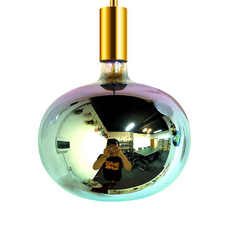 G200 4W Seitsemän värikäs koriste johti sisä- tai ulkoilmaspiraalihehkulamppu