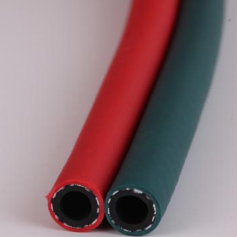 Muovit 8 mm: n joustavilla, hitsattuilla ilmakaasupolipisaroisilla putkilla upvc-putkikiinnityksellä