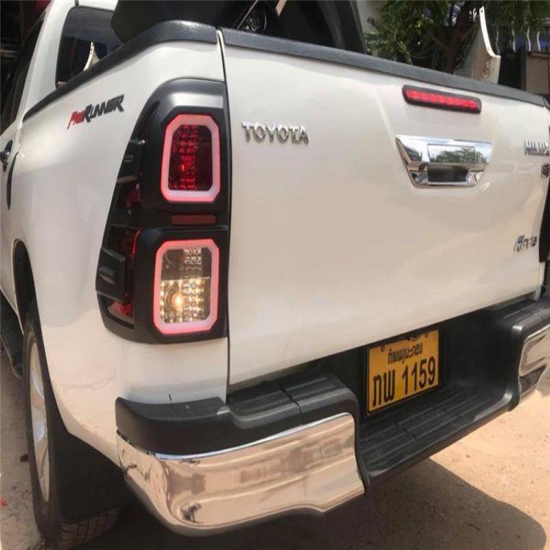 Takavalopeite Toyota Revo/ Hilux 2015 -varten 2018,jarruvalaisin Toyota Revo/ Hilux 2015