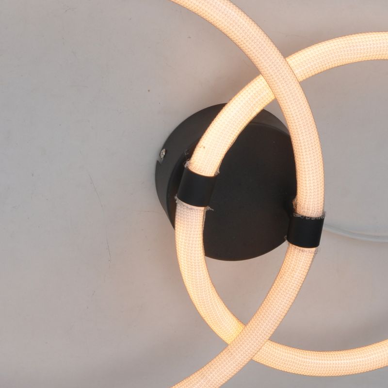 LED-kattovalaisin akryyliputkella ilman varjoa