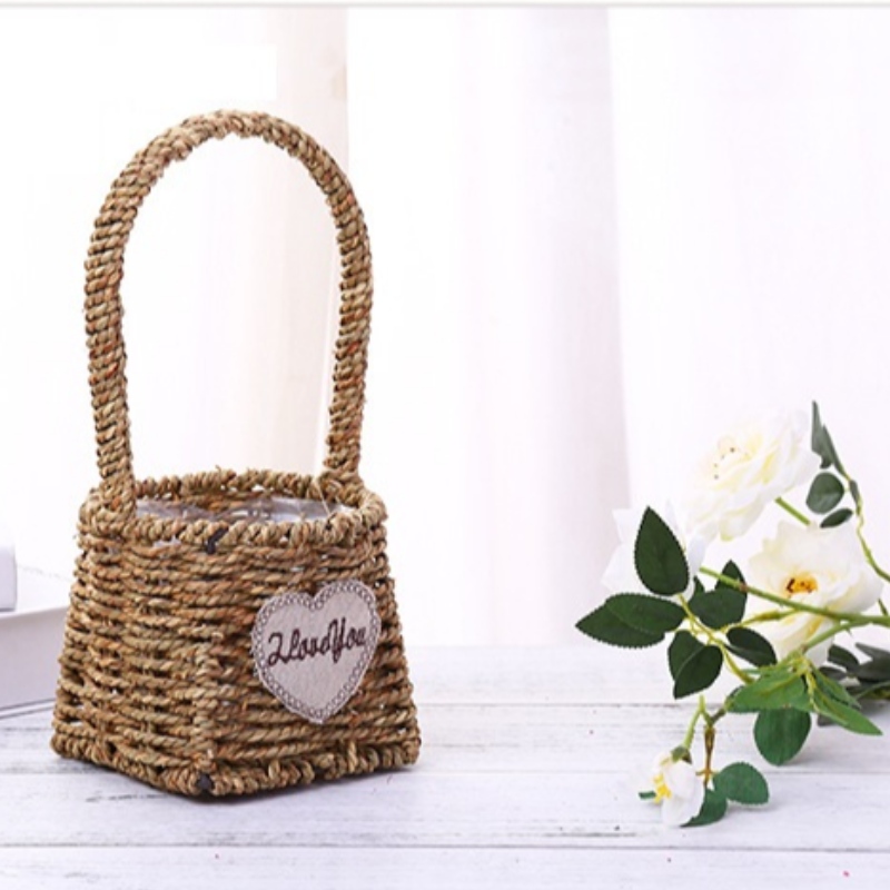 Kodinsisustus Floral Basket kahvalla