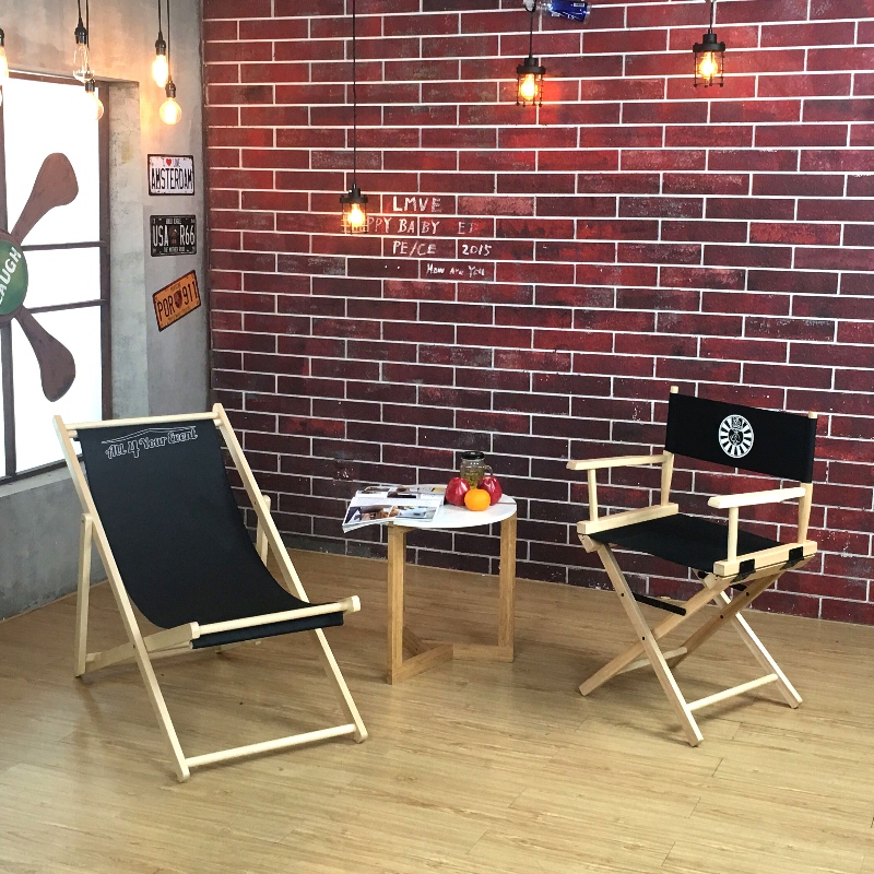 Nauttikaa vapaa-ajastanne puisen rantatuolin kanssa.