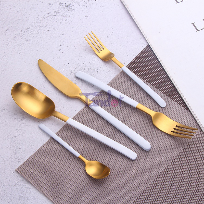 Valkoinen ja Gold Flatware PVD pinnoitus Stainless Steel White Cuttery Set