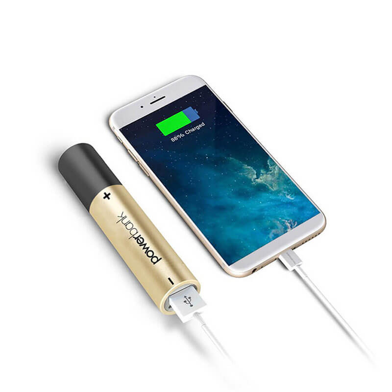 Lipstick-Sized Portable Charger LED-lampun kanssa