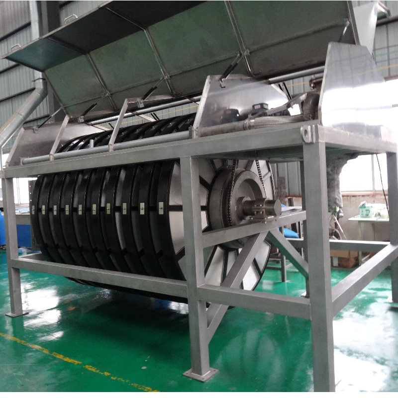 Täysin suljettu tyyppinen levysuodatin