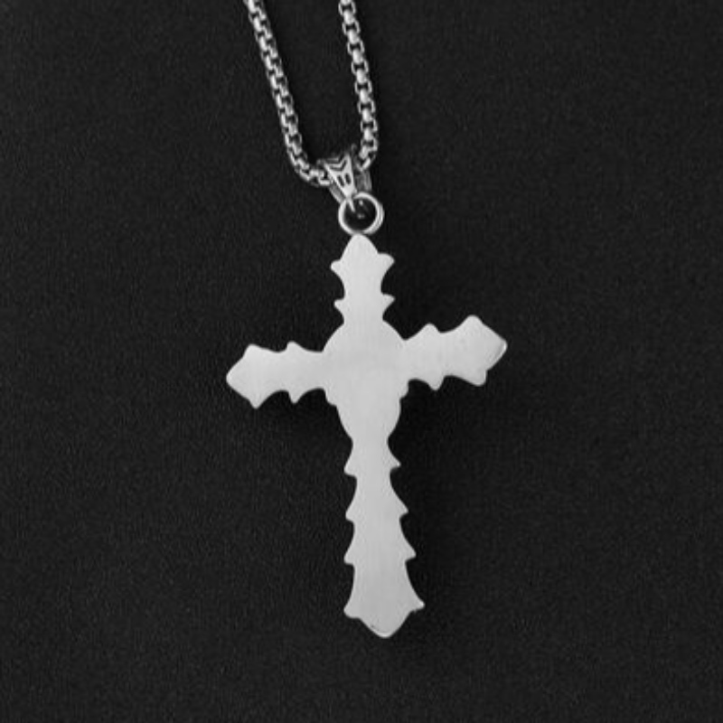 Eurooppalaisten ja amerikkalaisten asusteiden tukkukauppa Euroopan ja Amerikan retro Gothic men\ s Stainless Steel Skull Pendant Fashion Cross Skull Pendant