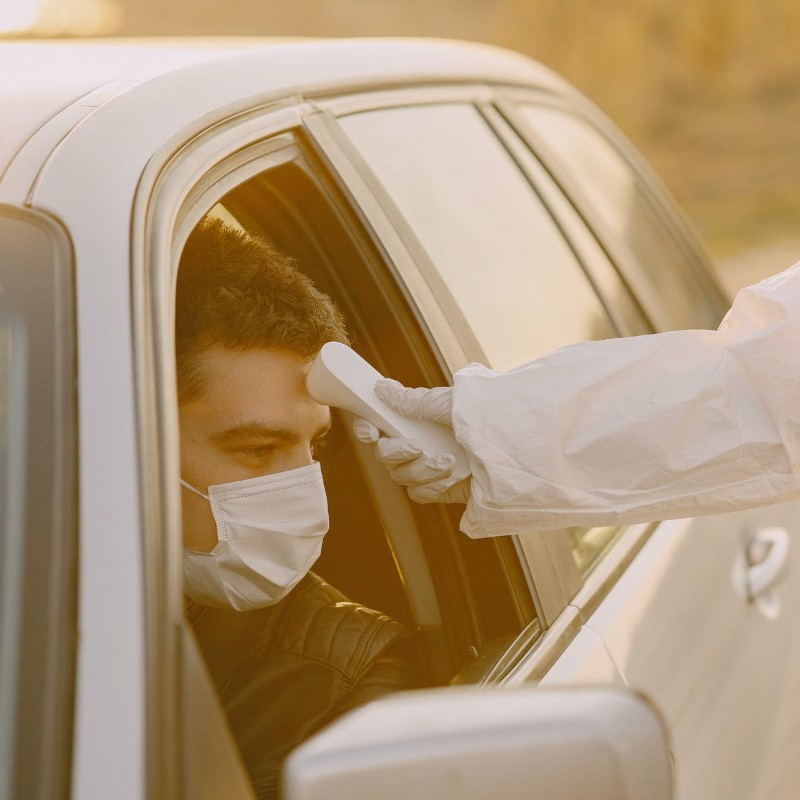 Emme saa hidastaa pyrkimyksiämme estää ja hallita globaalia epidemiaa