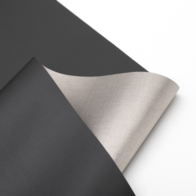 Musta kangas \/ musta johtava kangas