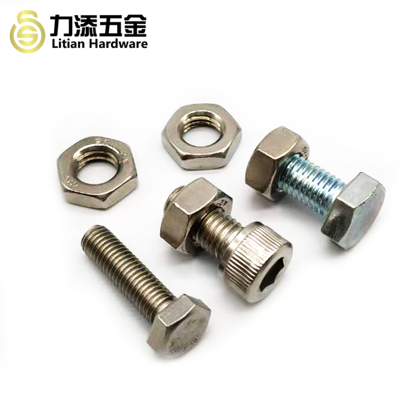 Kiinnittimien ulon muodostaminen ja irrottaminen