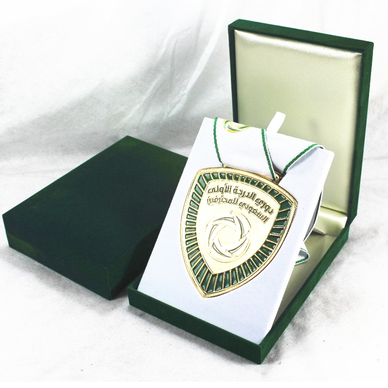 Kohta V-15 suorakulmio PU nahkalaatikko 90*120 millinen mitali, kolikko &virkamerkki jne. mm.112*158*36, painot noin 170g