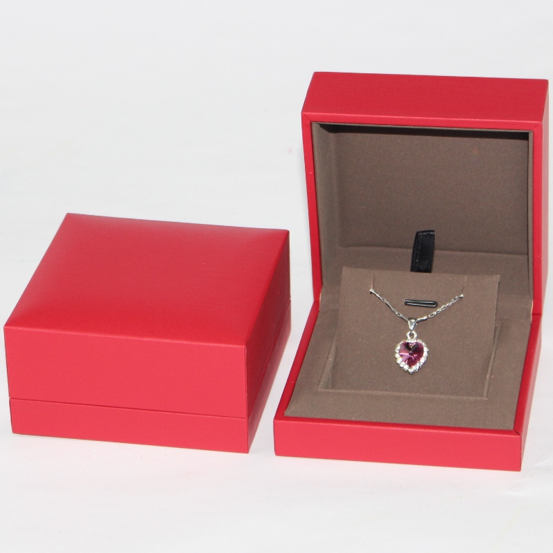 Hienot korujen pakkauslaatikot, erikoislaatuiset punaiset korurasiat, koko on 90*90*45mm