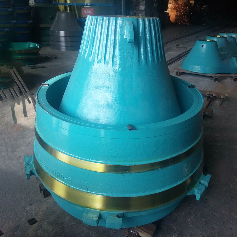 Sandvik CH440 \/ CH430 \/ Metso GP300S kulhovuori ja vaippa Mn18cr2 Mollyn kanssa, Barmac 9100SE VSI -osat Fujerah-louhokseen, UAE.