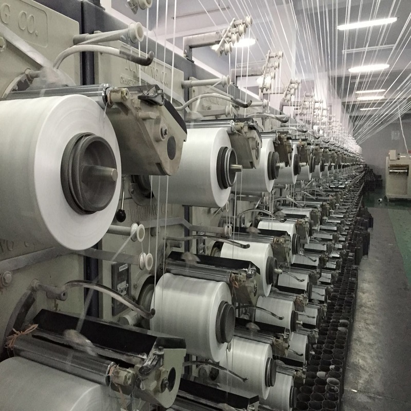 120 g leveys: 4 m vahva vedenpitävä PE-suojapeitteellä HDPE-päällystetty pressu PE-peitelevy