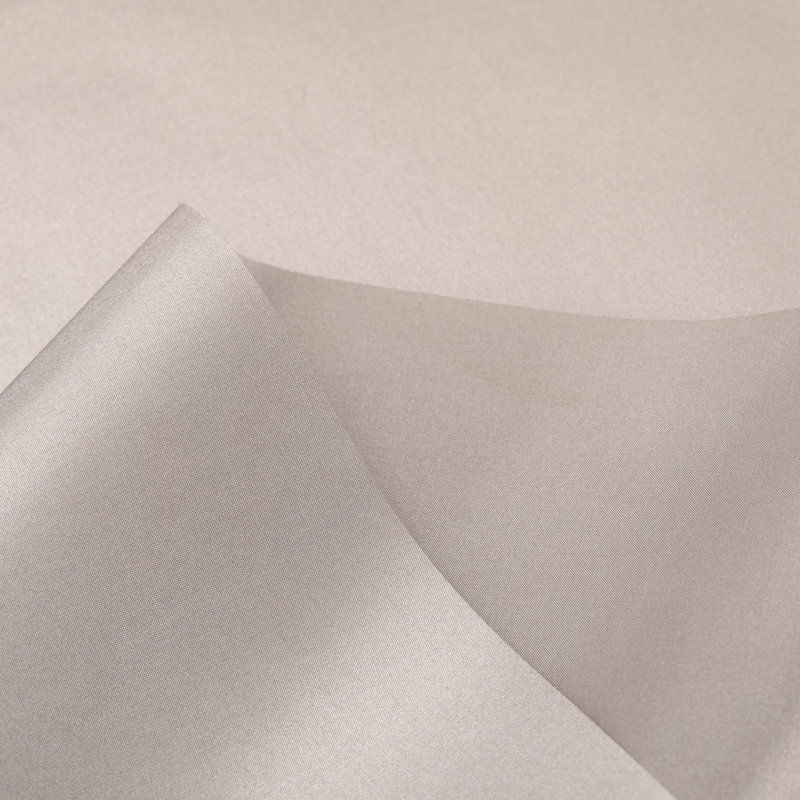 Johtava kankaan sähkömagneettinen suojakangas säteilynkestävä vuori RFID-varkaudenestoharjan vuori