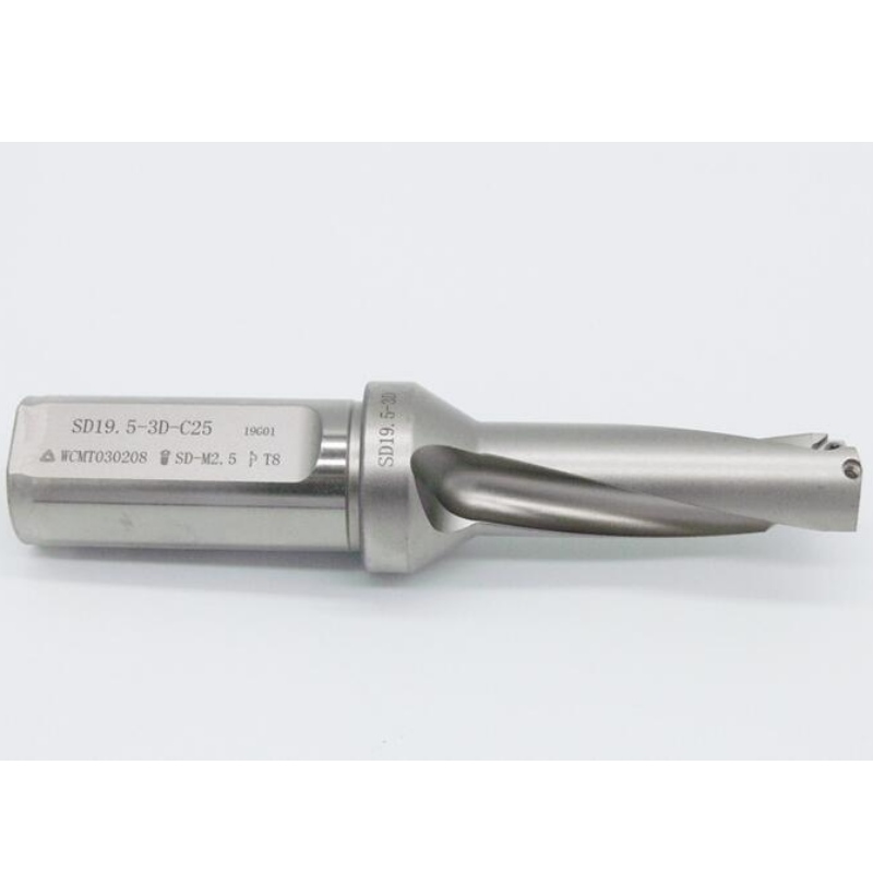 Ero NC:n suurten nopeuksien leikkuukoneiden ja perinteisten leikkuukoneiden välillä