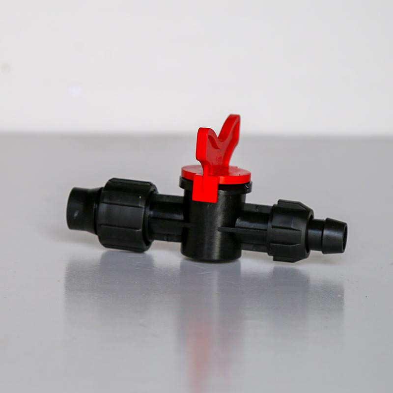 Kaksoislukon ohittava venttiili