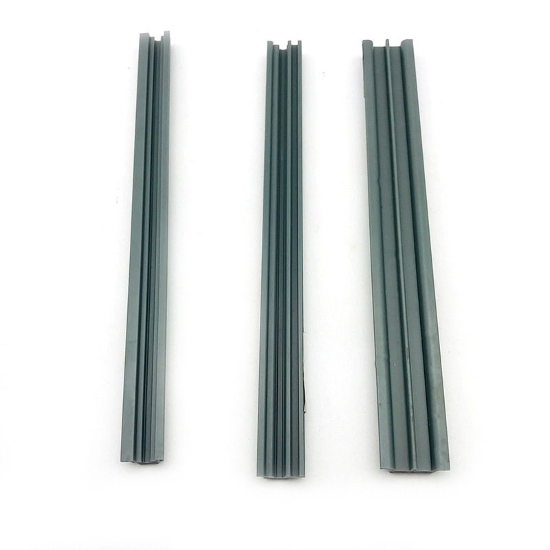 Muovikanava Showcase Door Track