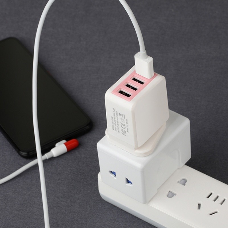 EU/US/UK Plug 2.1A 4 Port USB Wall Charger AC Travel Charger Adapter kannettava laturi 18W 3.0