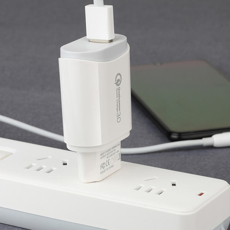 EU/US/UK PD 18W 3.0 Nopea maksu USB C Fast Charger universal multi reporter