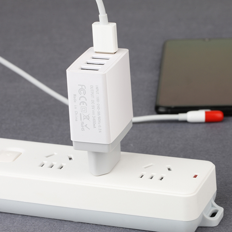 4 porttia USB-seinämatkalaturisovitin Nopea matkapuhelinlaturi moniporttiset USB-laturit