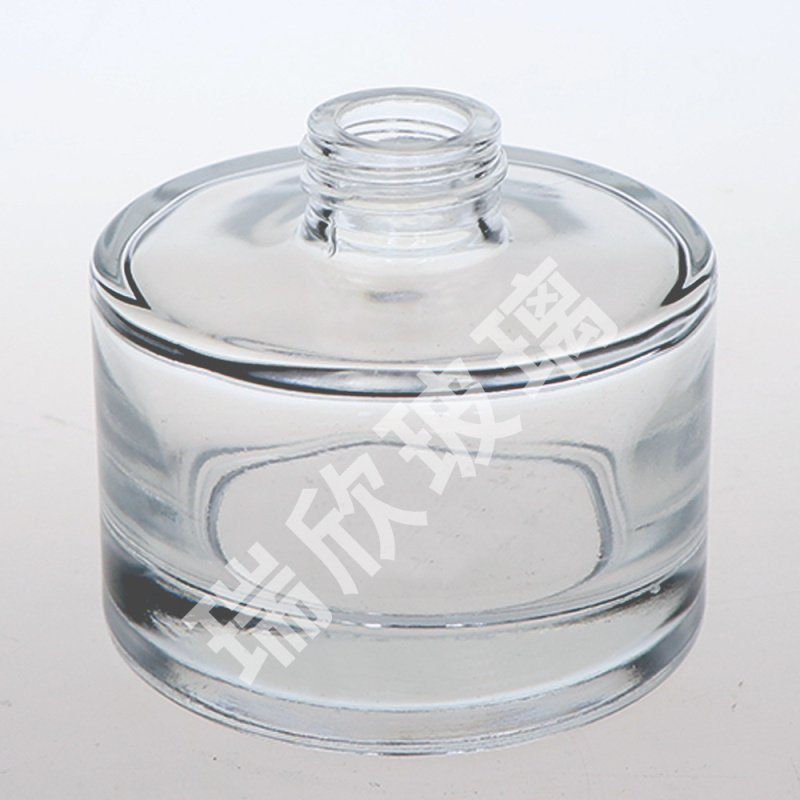 100ml pyöreä tyyppinen lasipullo ruokohajotin rullakorkilla