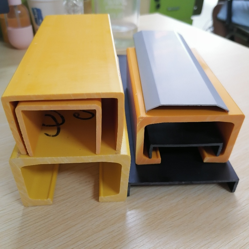 PVC “U“ Muodollinen profiili PVC- kanava