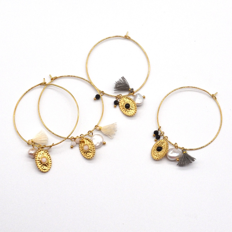 Ruostumattomasta teräksestä valmistetut kultaiset klassiset kiillotetut pyöreät putkikorvakorut, Kiina Ruifanbao -korujen jalostustehdas