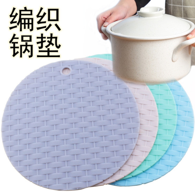 Pyöreä kudottu potinmatto