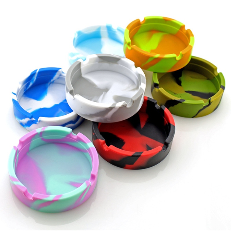 Pyöreä naamioitu tuhkakuppi