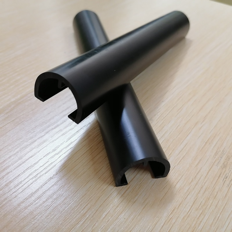 Mukautetun valmistajan palosuojattu PVC-profiili C-kanava suojalevyille Kiinasta