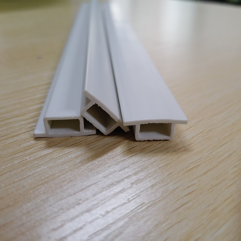 Muodollinen PVC-kaistale, PVC-kalvo, ontot kaistaleet, puristetut muovinauhat rakennustarvikkeita varten