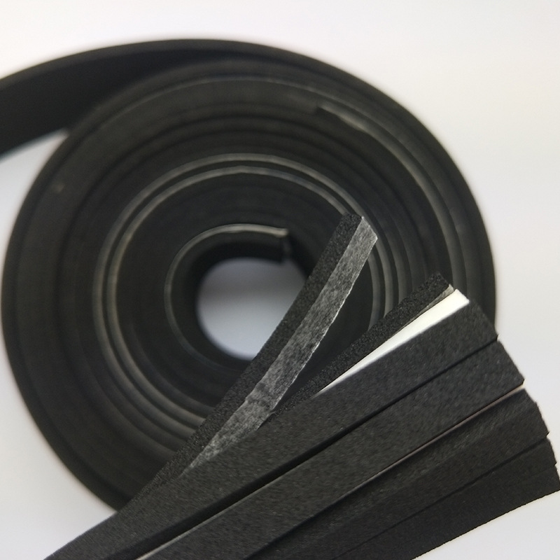 Tehdas toimittaa mustaa EPDM-vaahtoa, palamista hidastavaa liimavaahtoa, iskunvaimennus- ja tiivistysvaahto voidaan leikata