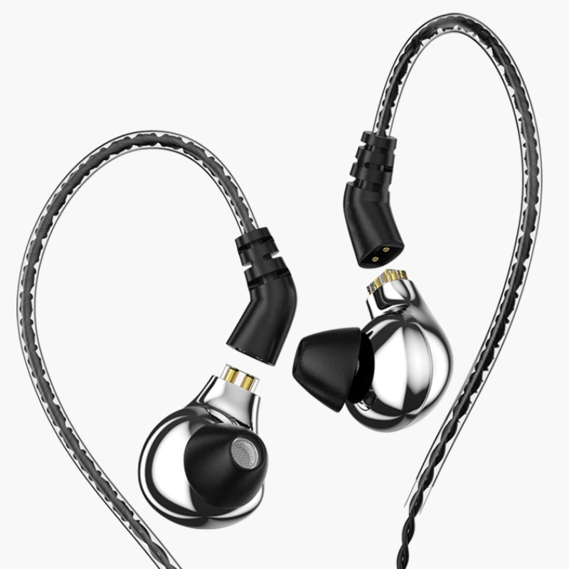 Metalli korvakuulokkeissa Dynaamiset Hi-res- kuulokkeet, joihin on yhdistetty 3.5mm Sport Earbuds