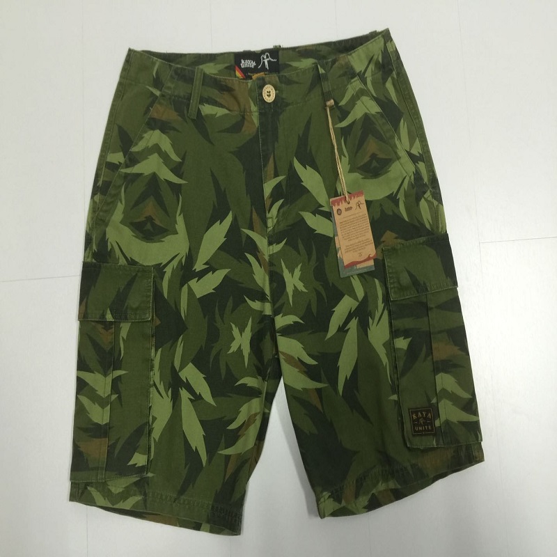 mens cargo print short