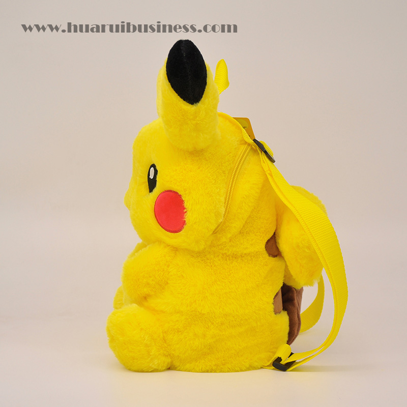 Pikachu plush reppu