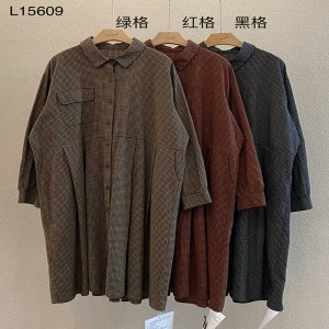 Rentoutunut muotoilu Minimalistiset tyyliset tavalliset tavalliset kiinteät värit Painettu väri puuvilla ja pellavanväriset erikoisvaatteet 15609 Paidat