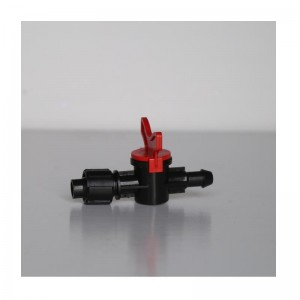 Ohitusventtiili peruutuslukolla