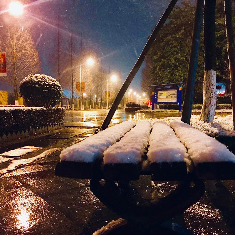 Tässä on iso romanssi ja pieni maailma.