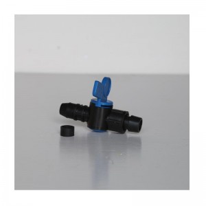 Lukkiutumisen estoventtiili, jossa on kumirengas