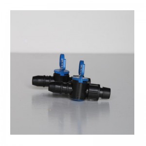 Lukkiutumisen estoventtiili, jossa on kumirengas