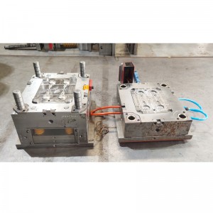 erikoistunut ruiskumuottien räätälöinti suunnittelee muovisia ruiskuvalumuotteja