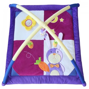 Neliömäinen leikkimatto - kani