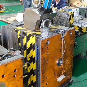 Ammattimaiset räätälöidyt teollisuusmuoviosien valmistajat Ruiskuvalumuotti