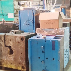 Laadukas Shenzhen Mold Factory räätälöity koneen muoviosien ruiskuvalu