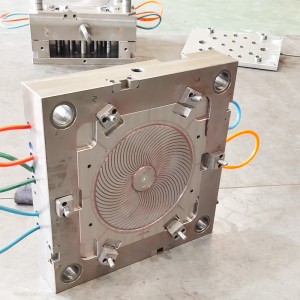 Kiina tehdas korkealaatuinen räätälöity muovinen ruiskuvalumuotti