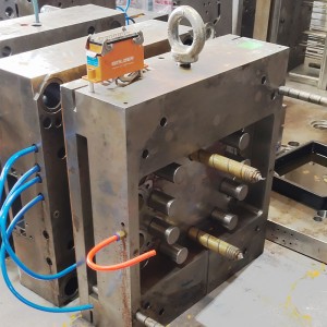 Valmistaja Kiina Custom Professional Injection Mold Making Precision Plastic Mold