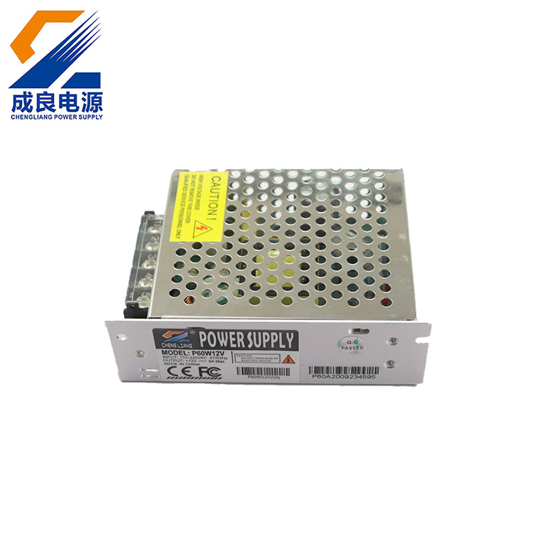 LED-virtalähde 12V 5A 60W LED-ohjaimen muuntaja SMPS