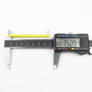 Valmistaja Räätälöity Väri Korkea joustavuus ja korkea kestävyys Vesitiivis ja kulutusta kestävä kuminauha