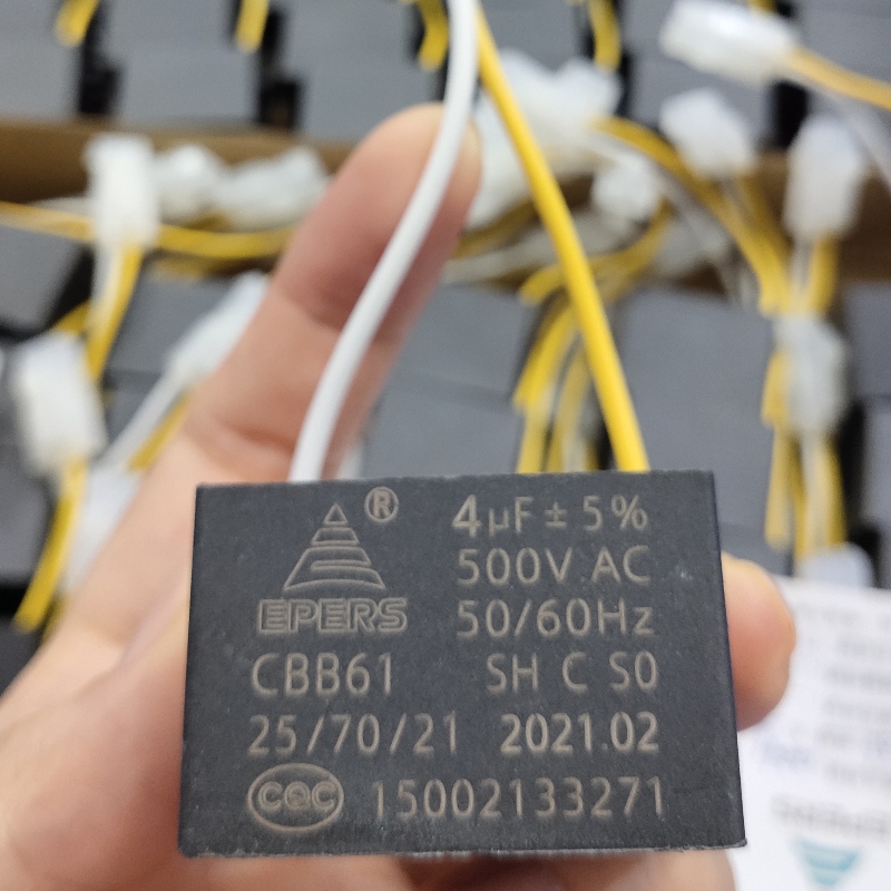 4UF 500V S0 50/60HZ CBB61 Pakokaasun tuuletin kondensaattori