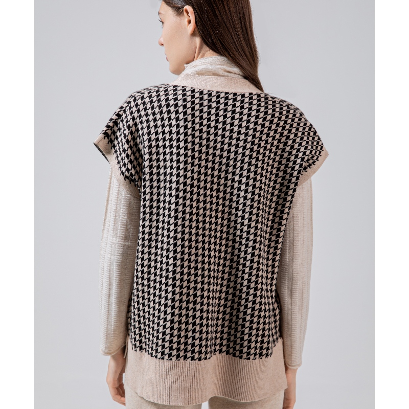 Muotitrendit Monipuolinenneulonta Qianbird-tyyppinen lyhyt liivi 68021#